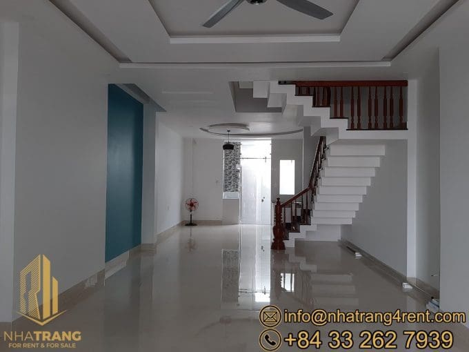 4brs seaview in anh nguyen villa on the hill for rent v026