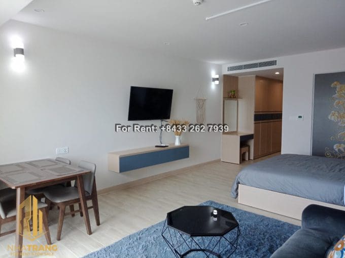 muong thanh oceanus – 2 br corner apartment with direct sea view for rent a248