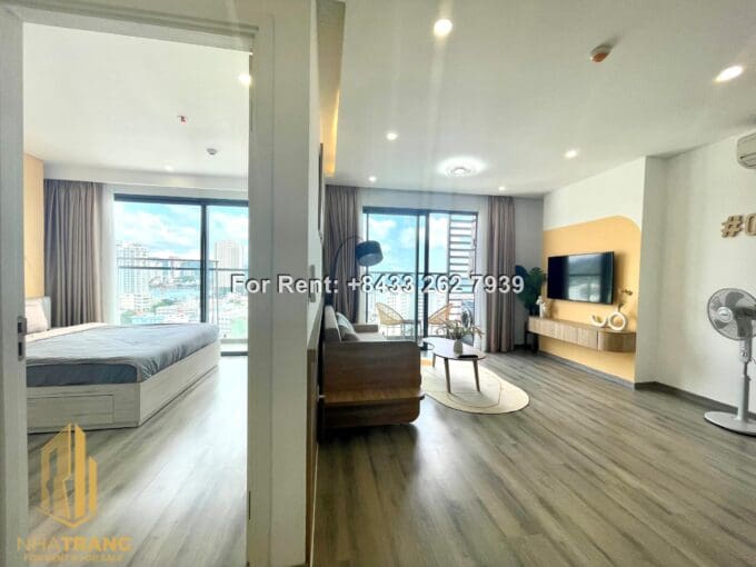 Marina Suites – 2 bedroom apartment with sea view for rent in tourist area – A801