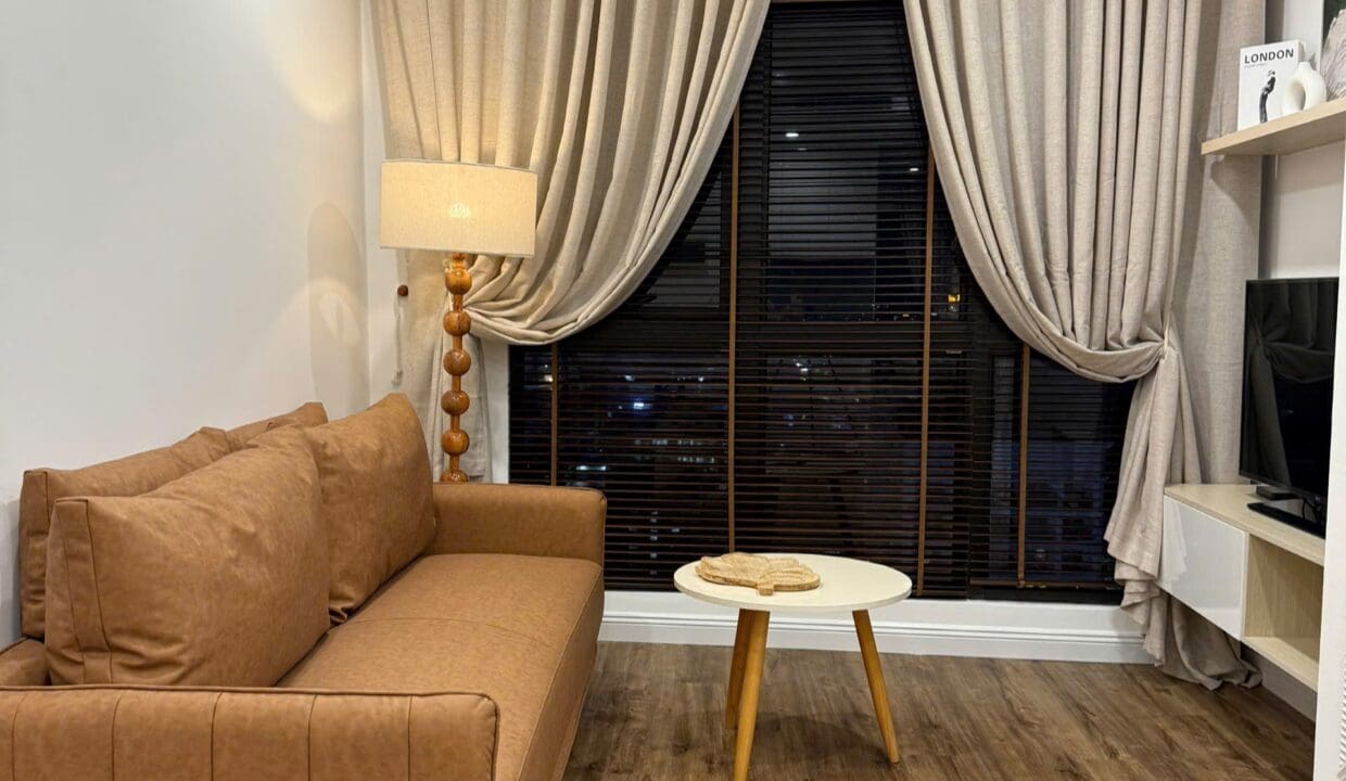 z6910900979816_10997de18aff6db74303f6da81f3c207