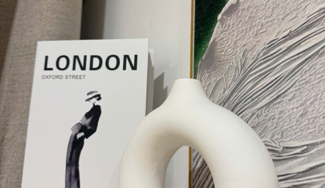 z6910901025336_792299bc30a9fb128df55528c6f4f843