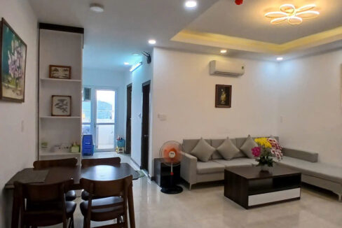 gold coast – 2 bedroom apartment with pool view for rent in tourist area – a862