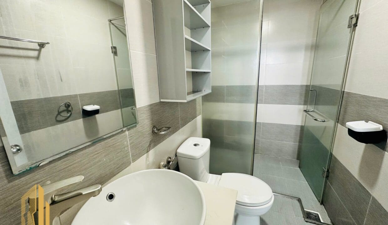 z7157297709044_f78ed937f03908792933704ab224fac1