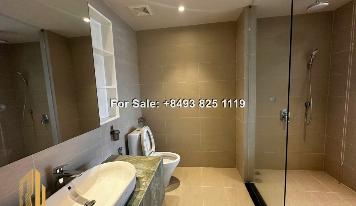 z6382515418464_68a033d170ad8582c71472aec106c221