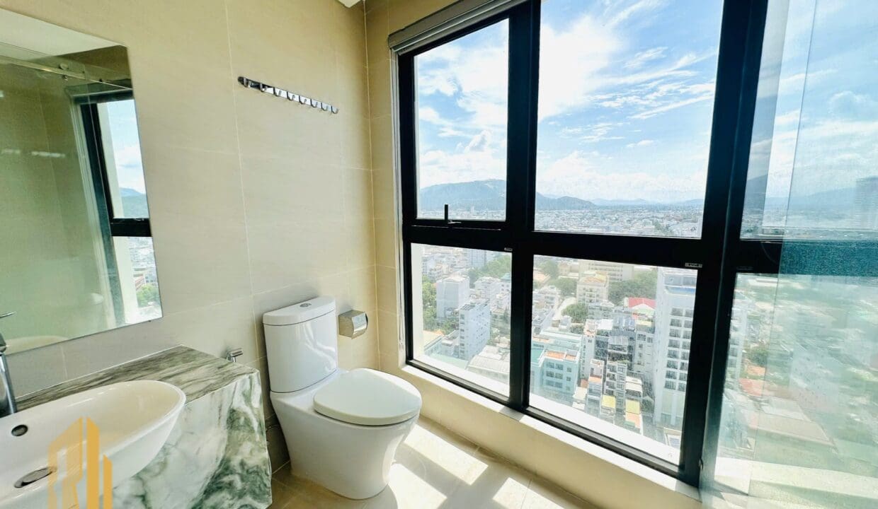 z6564228623877_bc870e56f5f59f96dbf6d0569058b241