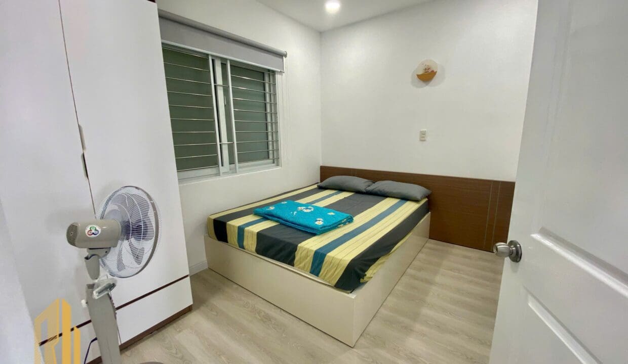 z6533063095318_61758b73b64e3e1090ac536fa308f112