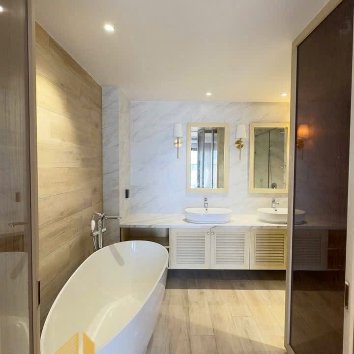 z6563802774752_d7ad710597117794caffd546bf1210d7