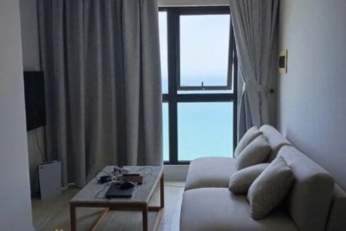 gold coast – stay by the sea: rent a 2 bedroom apartment in the heart of gold coast – a1015