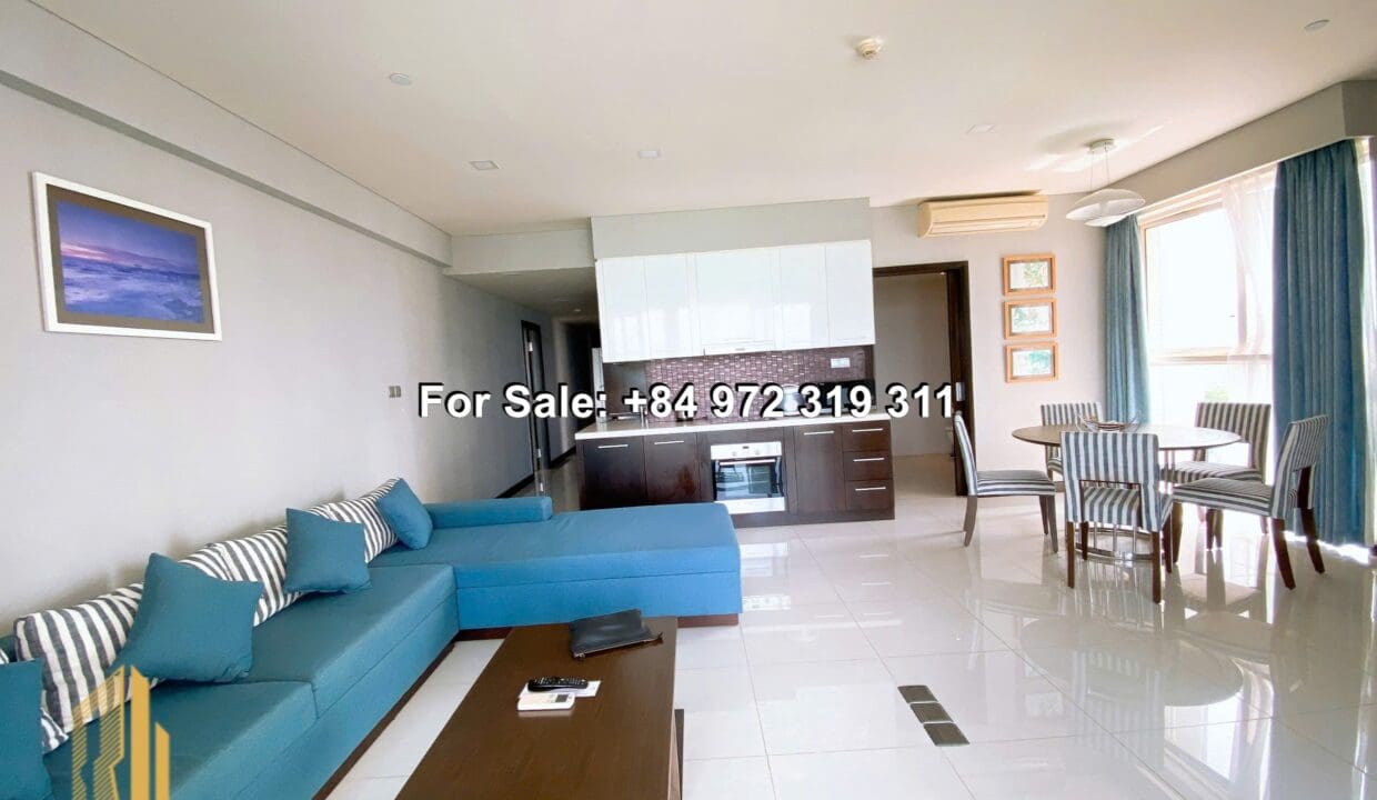 z6586470003967_23767c602684e4a02176b5c4e2d7f41a