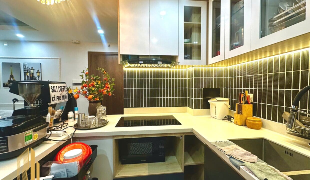 z6600000447713_21fddfdbeeda6abcd971e28e1ac98c7b