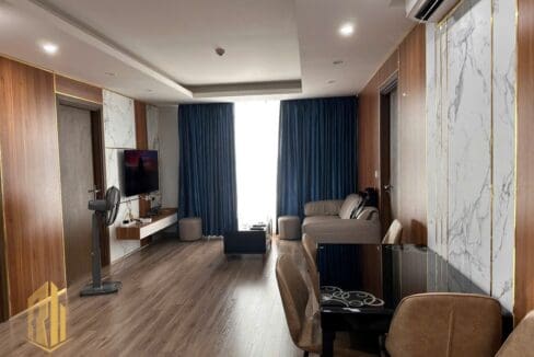 hud – luxury living: rent a 3 br apartment with beautiful city views – a1021