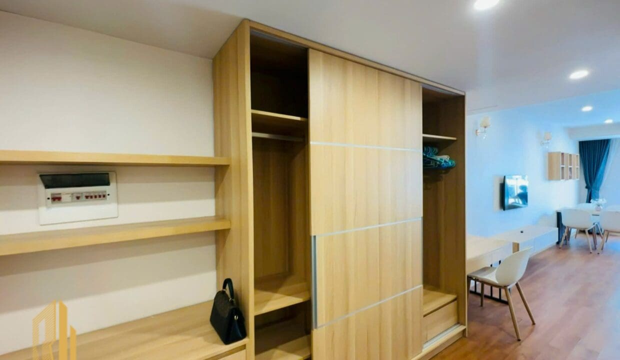 z6671815100056_625f8eb2d0e81ce958de25a9d9d809c2