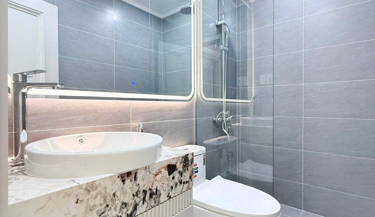 z6723458404482_6685b1ccfc06383776320fbc0e606205