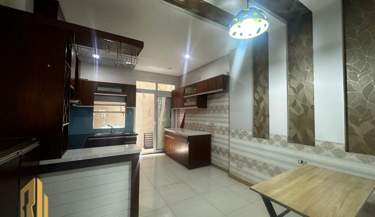 z6753396049969_c5aa506248d9343122d168f32e399a02