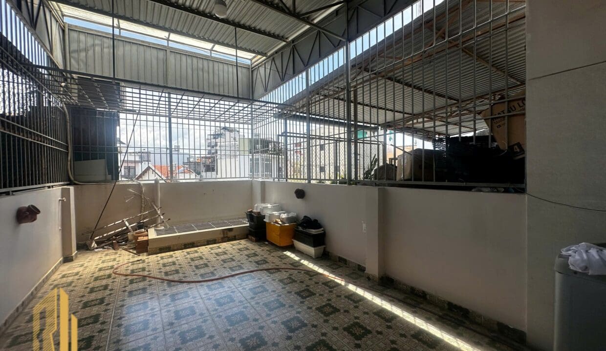 z6753396077881_60178502bbb2c11001728c436fc2a0ad