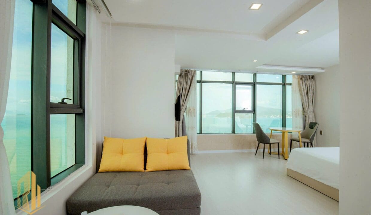 z6780336546656_bde6467a7e084c290b0bb8f4e4f1d451