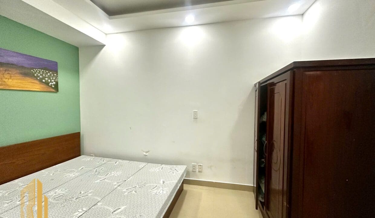 z6807557559046_0dc3b726bac7f4d1e8de7e7b83d11257