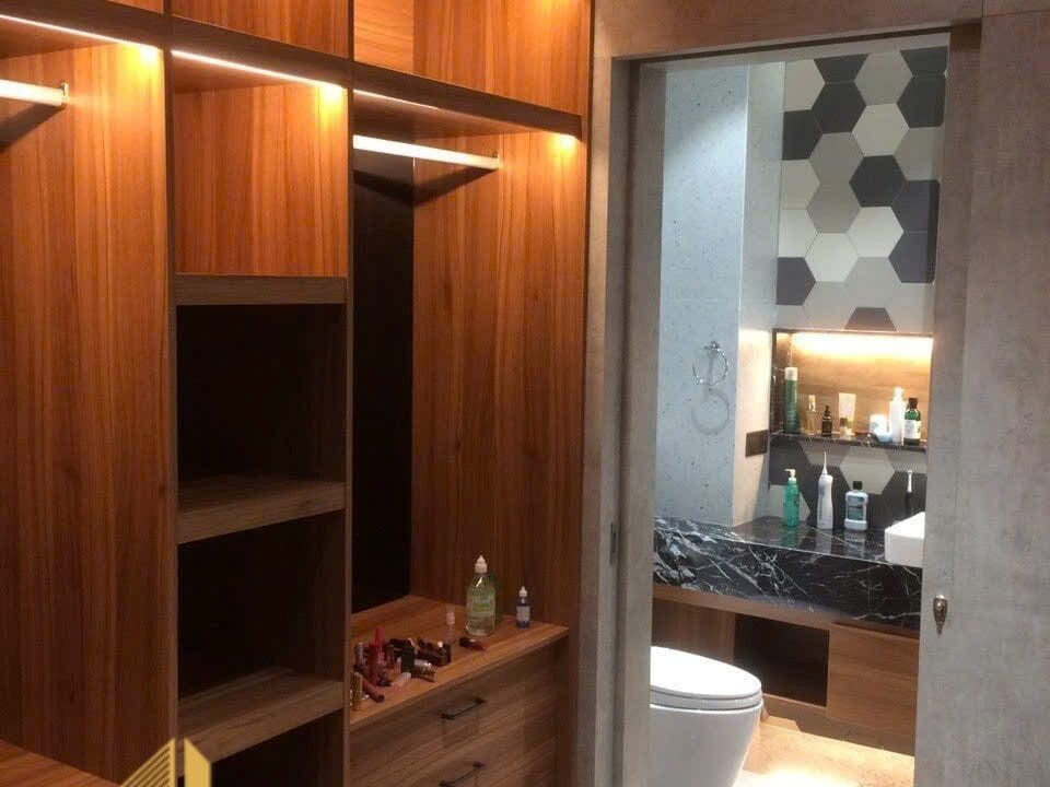 z6816358330478_6b8cc1a19f350ff684307aa574126124