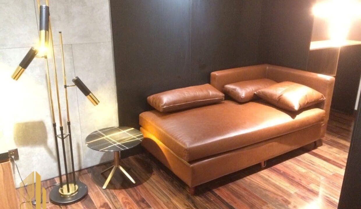 z6816358349966_9ee0e2d0d1aa11cfb6cd62b75198a4cb