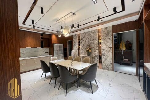 gold coast –city view studio apartment for sale in the center- s061