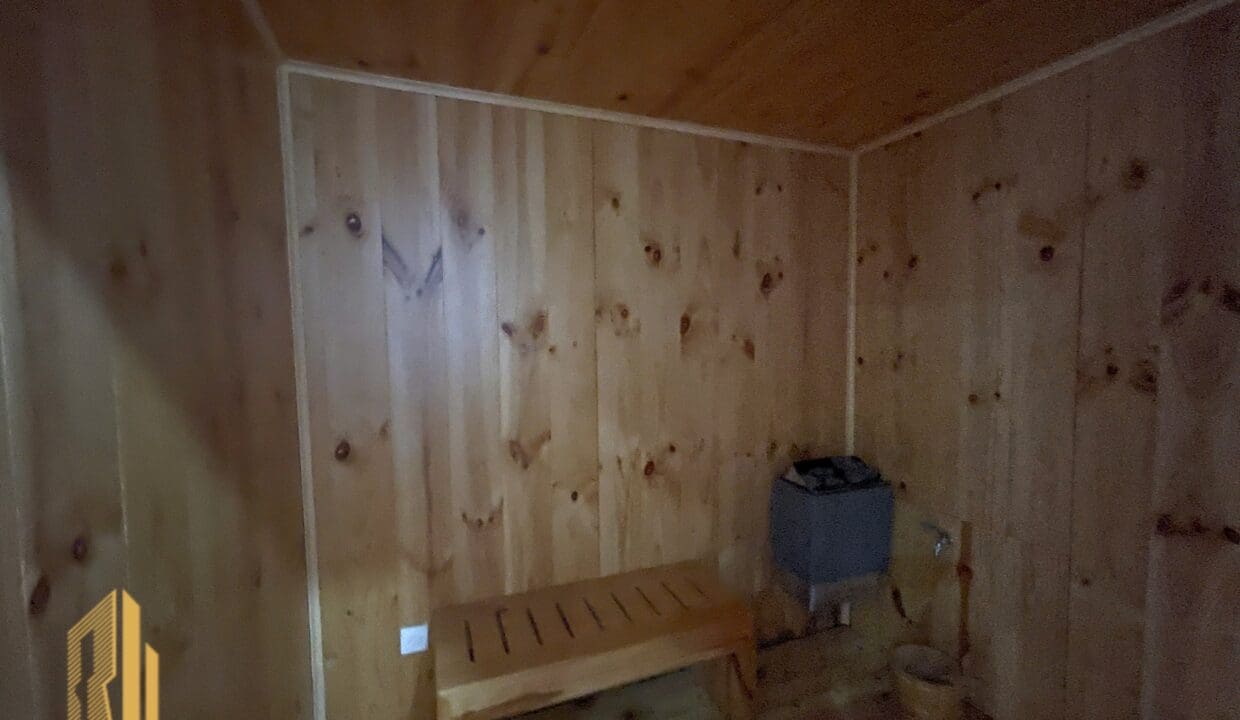 z6819329903253_be9c5cff38024e52885a4def2cf60021