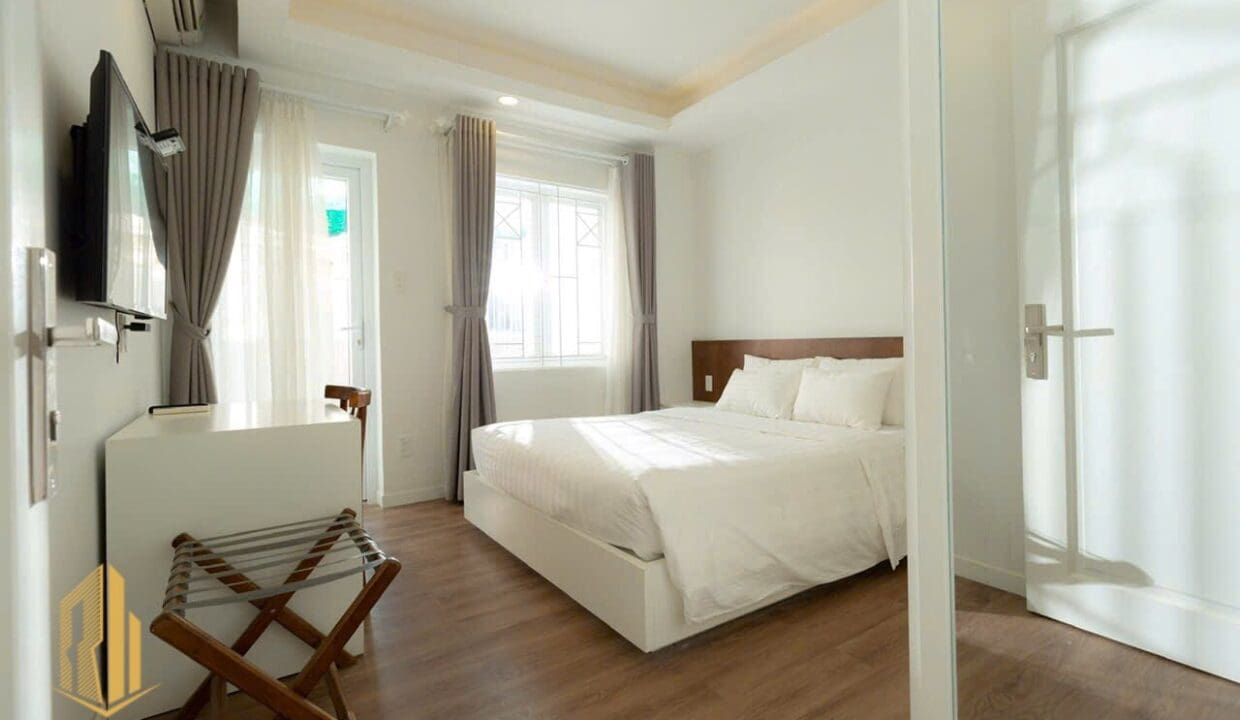 z6832374053215_6955c39f72af52a916560ce49f9481e7