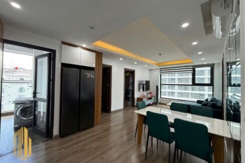 hud – luxury living: rent a 3 br apartment with beautiful city views – a1061