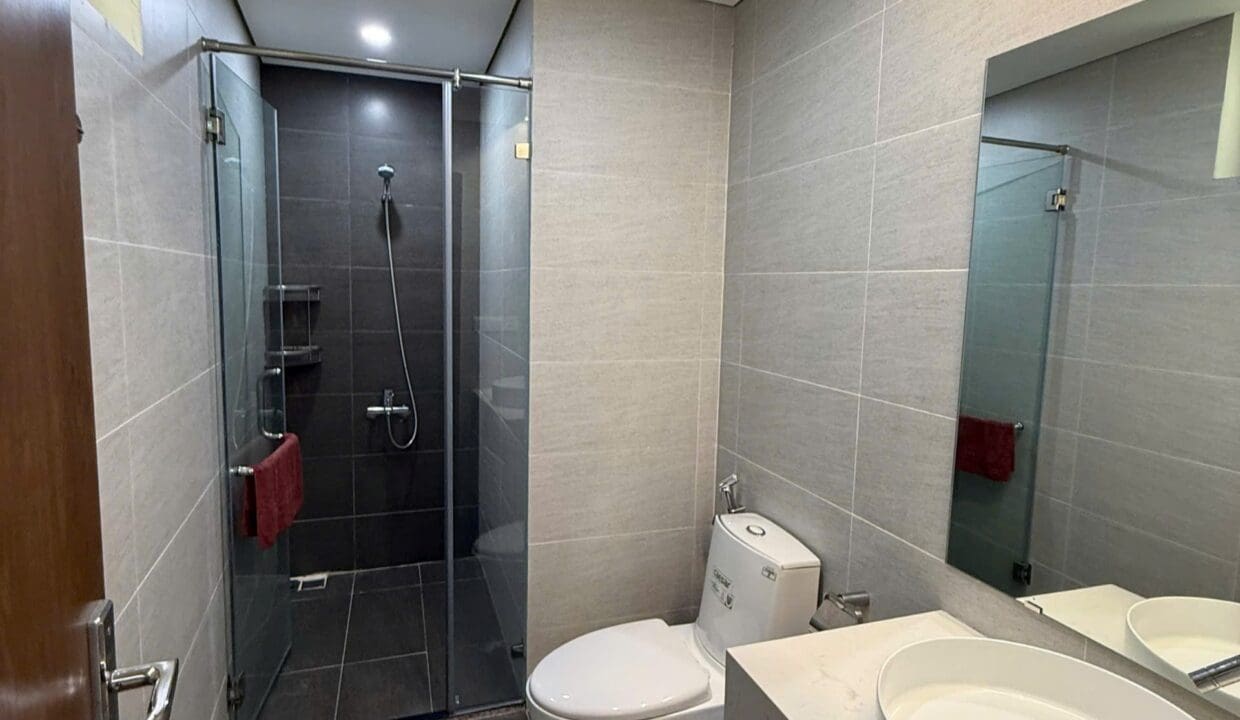 z6833435249649_9e5a25ff87c89422da805838a610669a