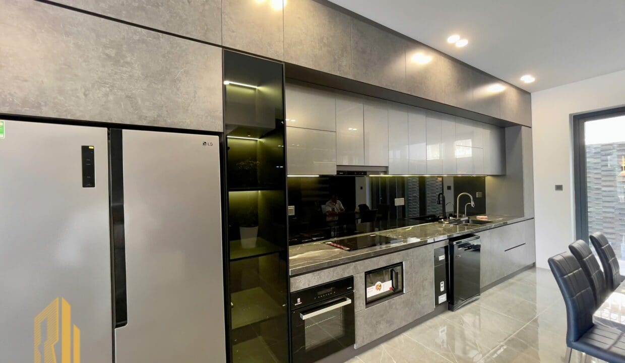 z6836936698700_21917b30d11a77203b2abfc06a4e304c