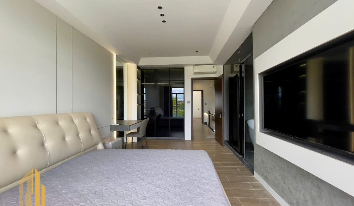 z6836936768146_5dc9f46420370c352e090a5e2ca97a00