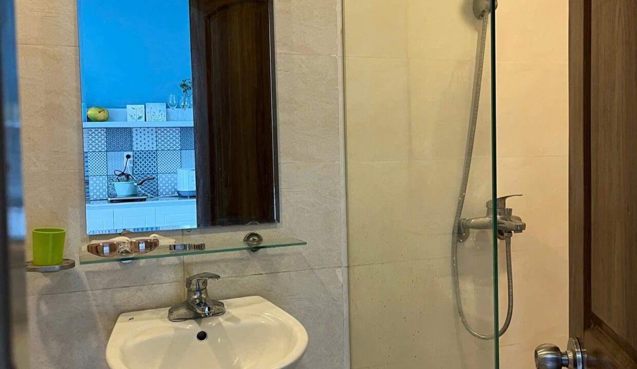 z6837004403720_2de9852cbe440bcb28459125a9db6227