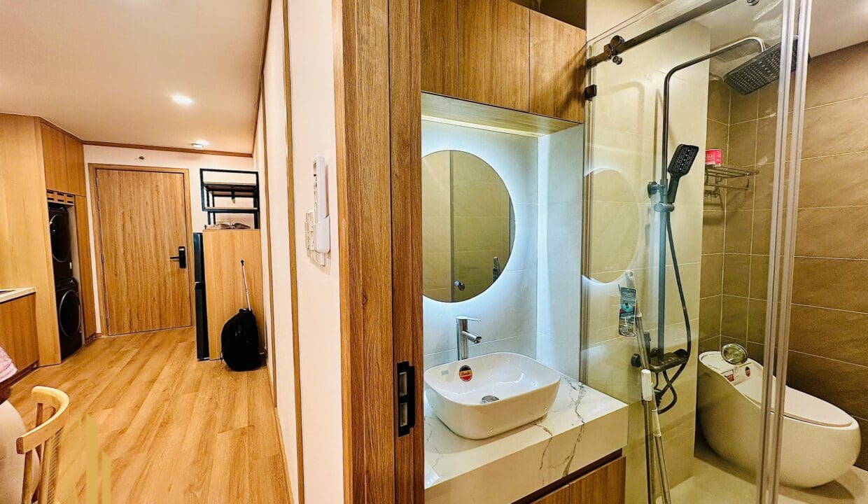 z6727385618356_018fc603db75bb27293ef3d381677df4