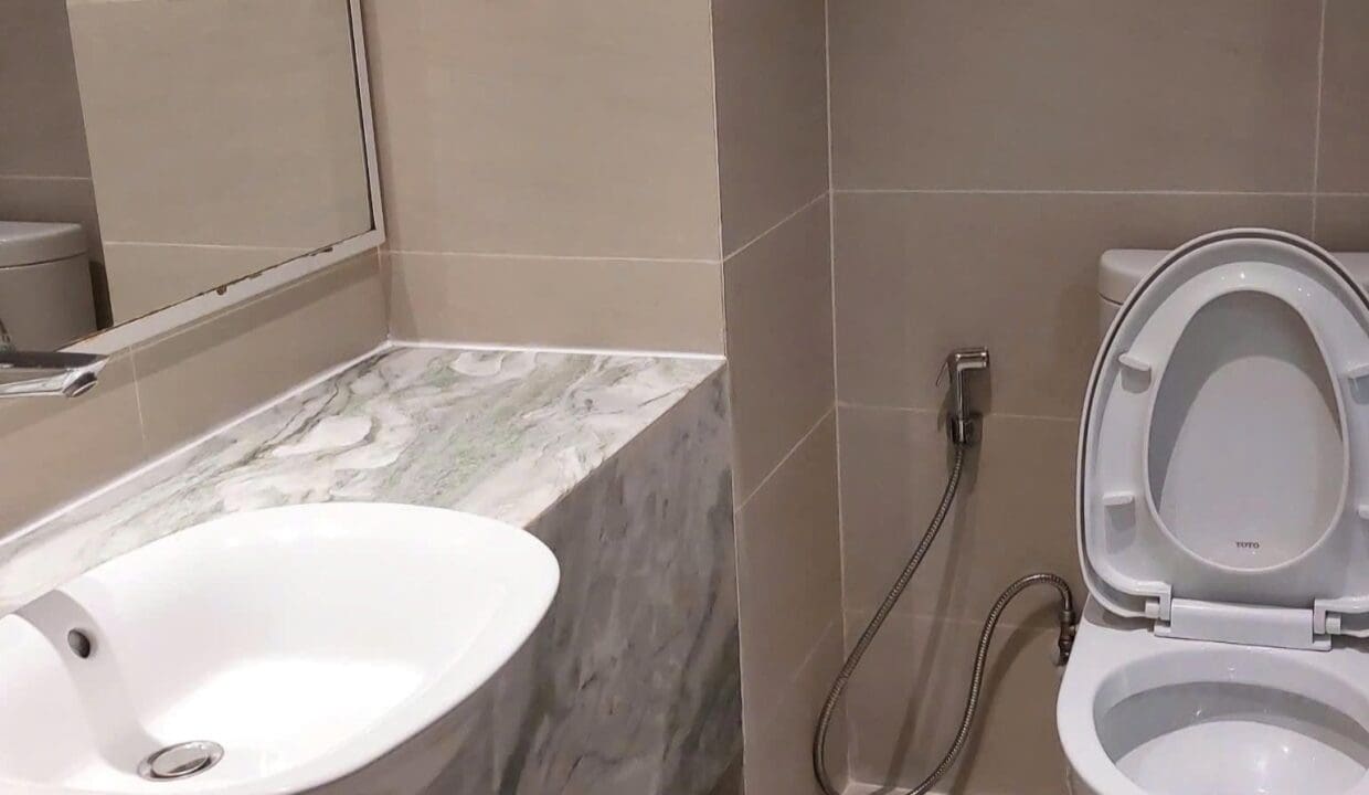 z6878226467458_0325cfb92e25a8979644d2492a53663c