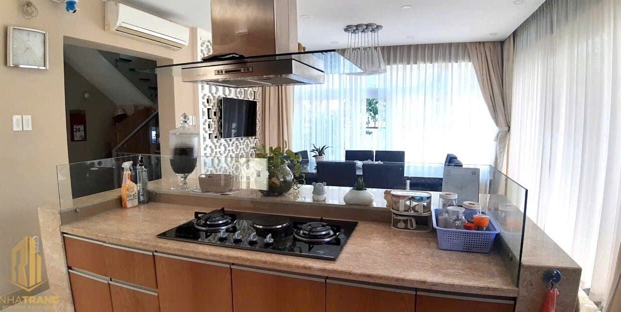 z6885966094201_564417175d6cb7d4662412d484b31eba