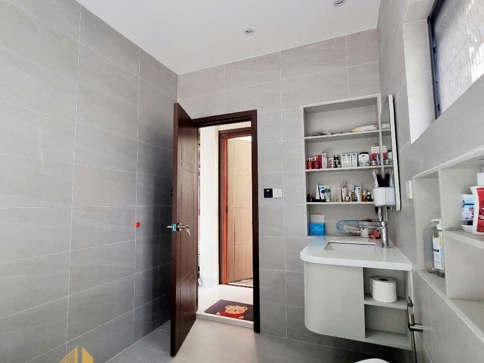 z6887525448434_94783708318671e78b452bf837c50f0f