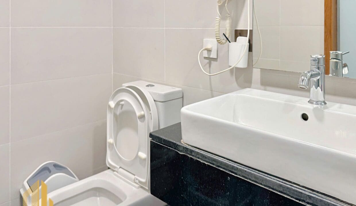 z6908967029962_9bf30982653dc7abaebbf75ecab46479