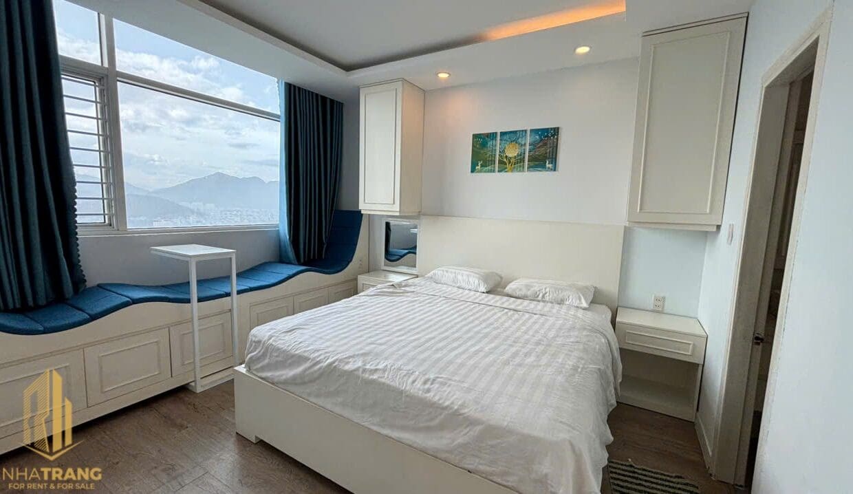 z6936961766600_420560eb80cc0596be58633446d3799f