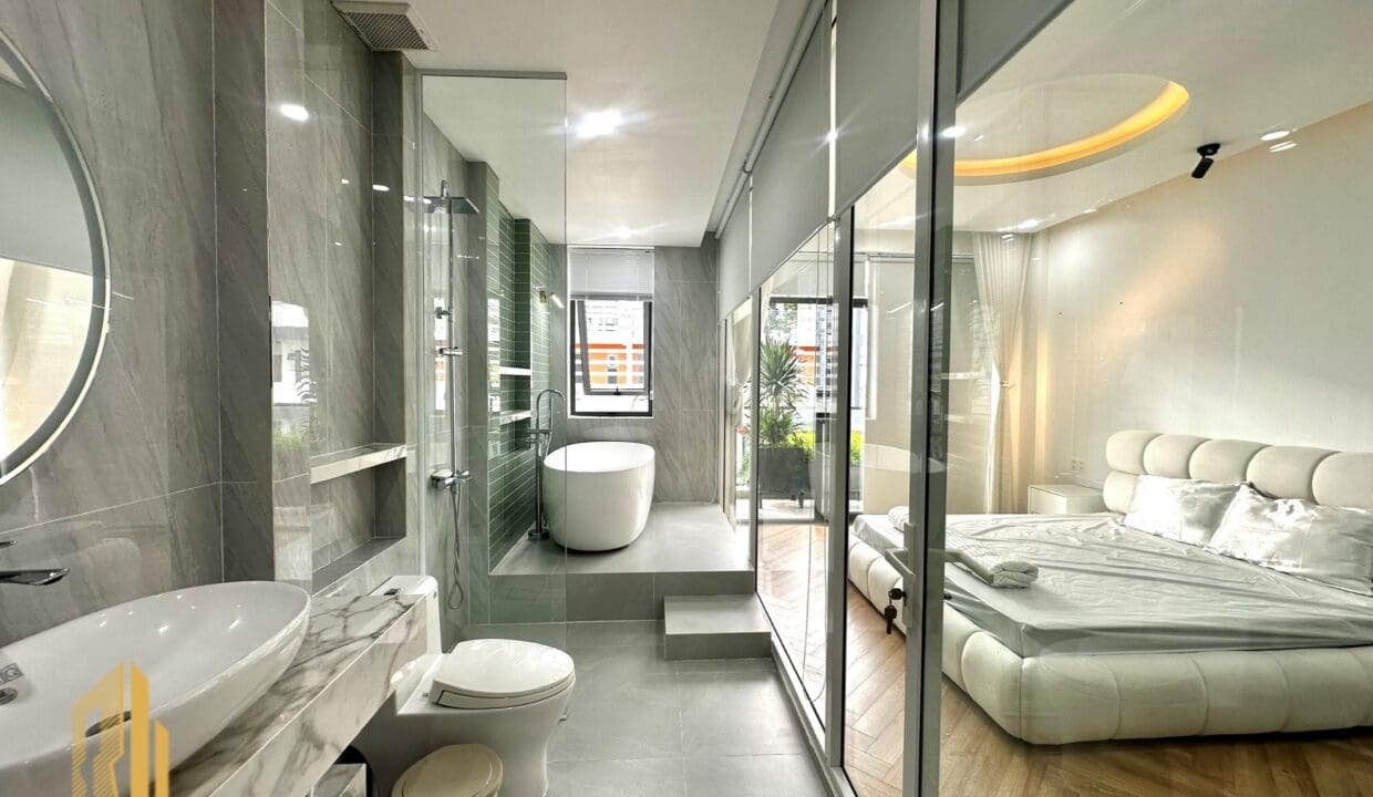 z7147413136953_02bde9d2820347161b2b0bc994a9c961