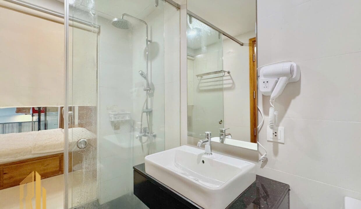 z6989174294393_21b64914163ef8034654b3a43cdf28a8