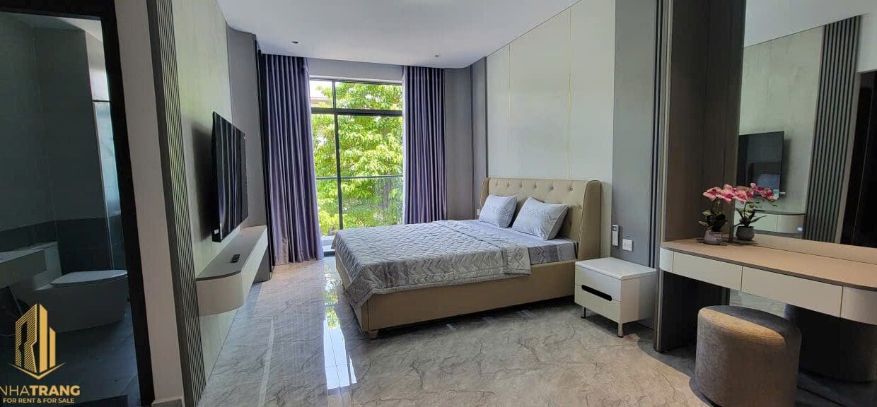 z7086125004757_b92e3411ba9b4896b3259685b443a46c