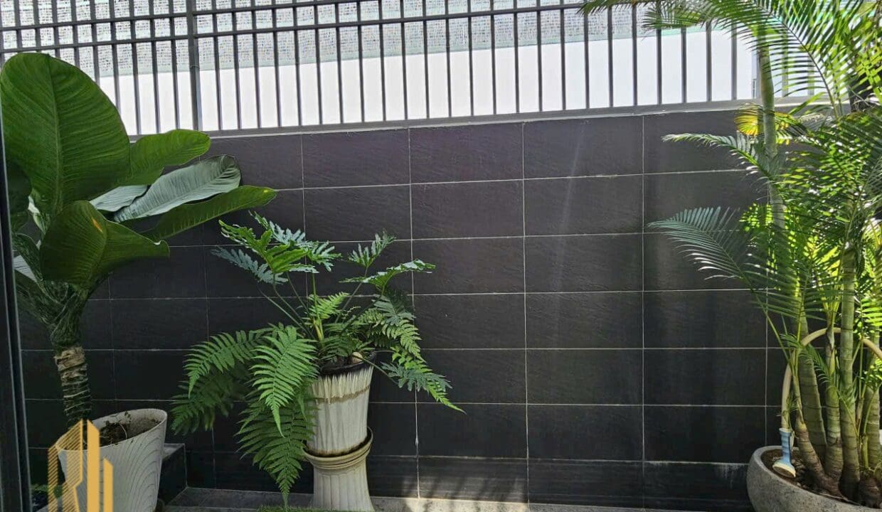 z7087797565982_62c691b26d6faf1970c3f37ad60748cd