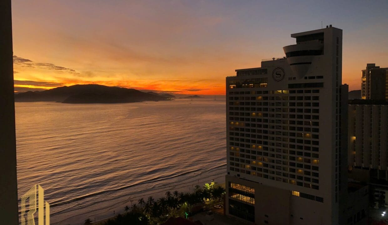 z7090053142030_21de35252bb4bff6abf9f39d517265e2