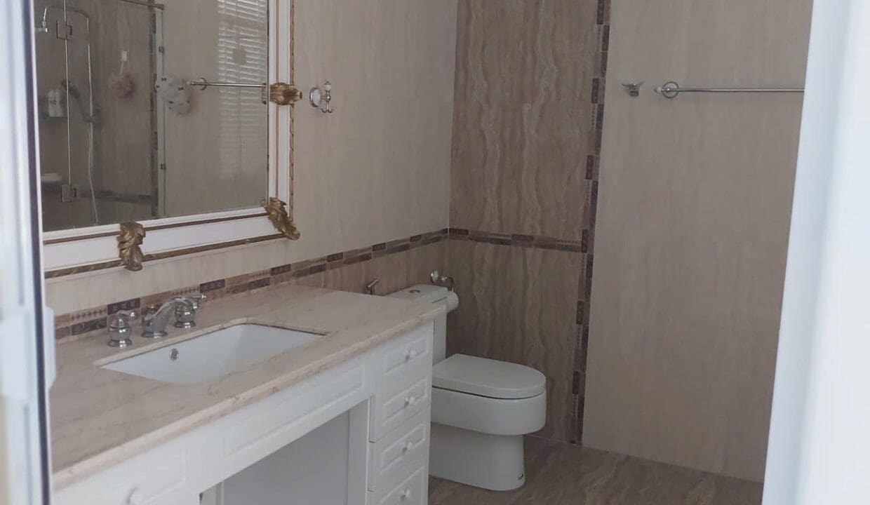 z7095911190100_b75aaf9fc9083146e3808c7bce40b464