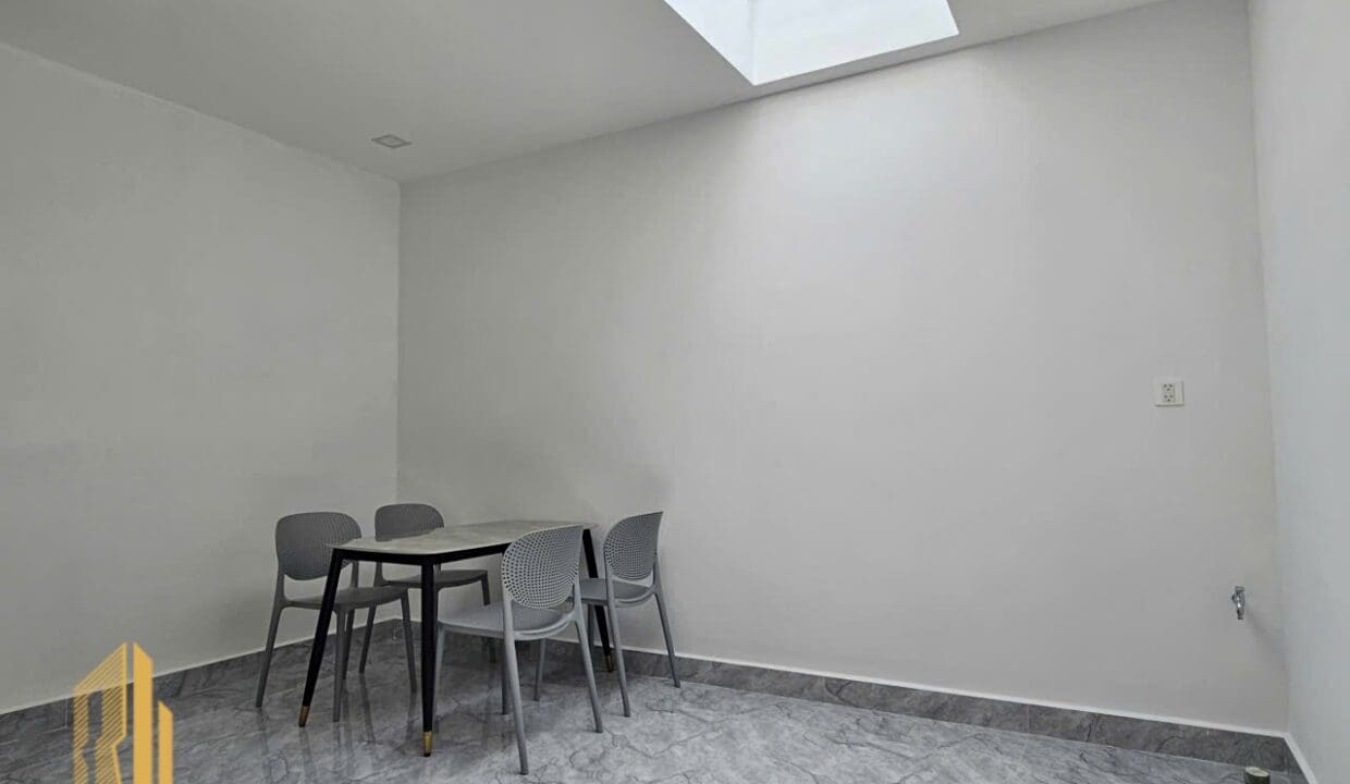 z7104766524701_4dbe192e896f70703214d0465b8d2981