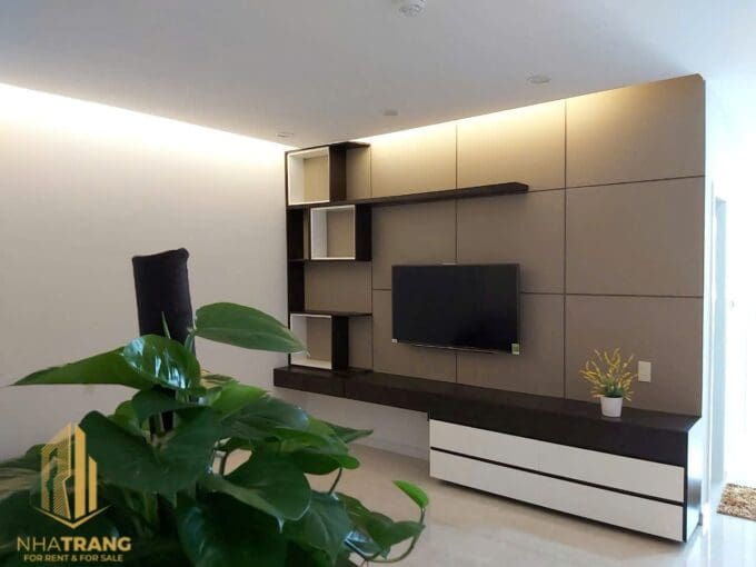 prime location alert: restaurant ready for takeover in nha trang – c049