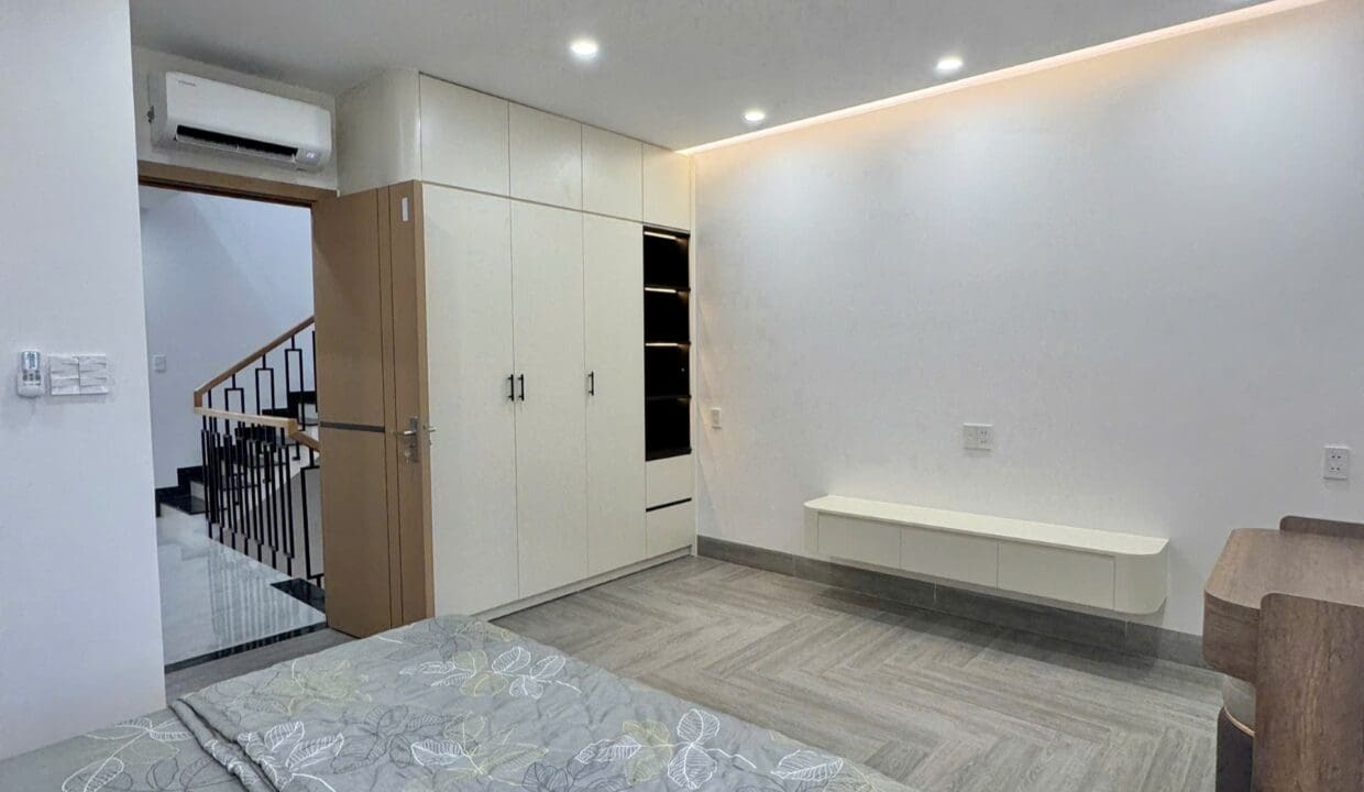 z7147402335489_ea8debca6fe897244f5df72024222aa2