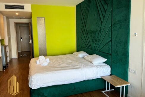 gold coast –city view studio apartment for sale in the center- s061