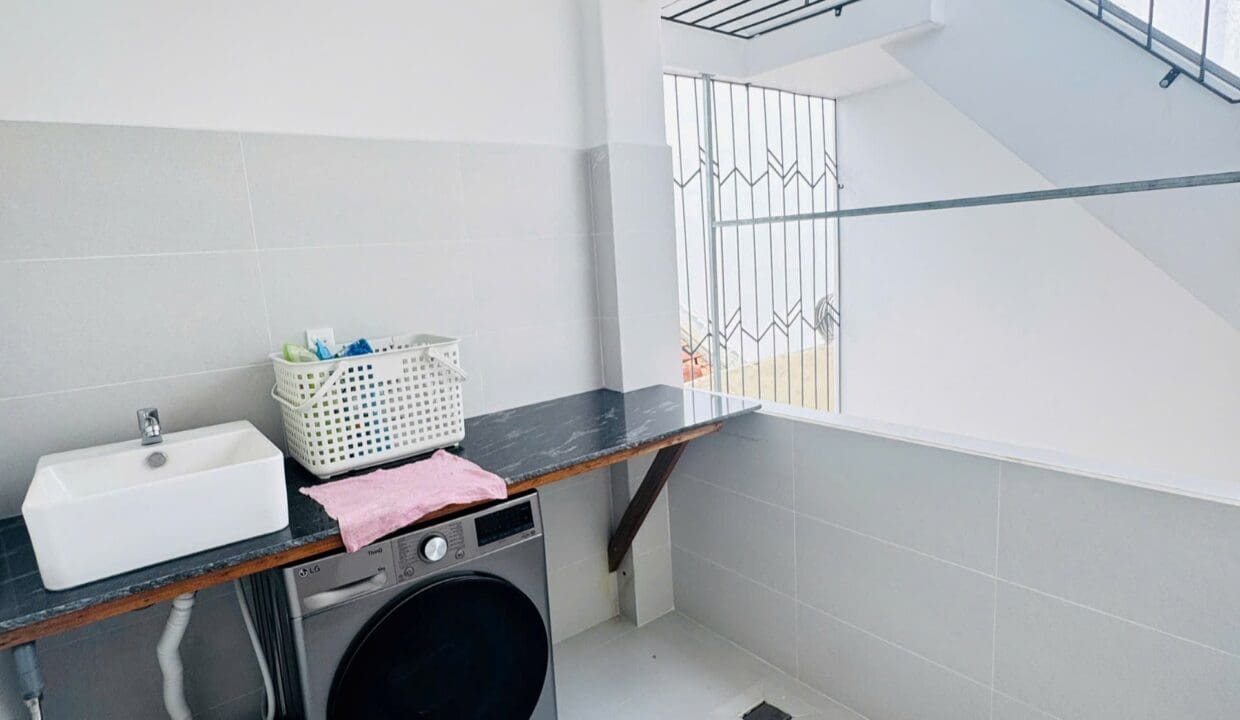 z7213218770908_e258da865e115b1898f5b0a6bbdfa17c