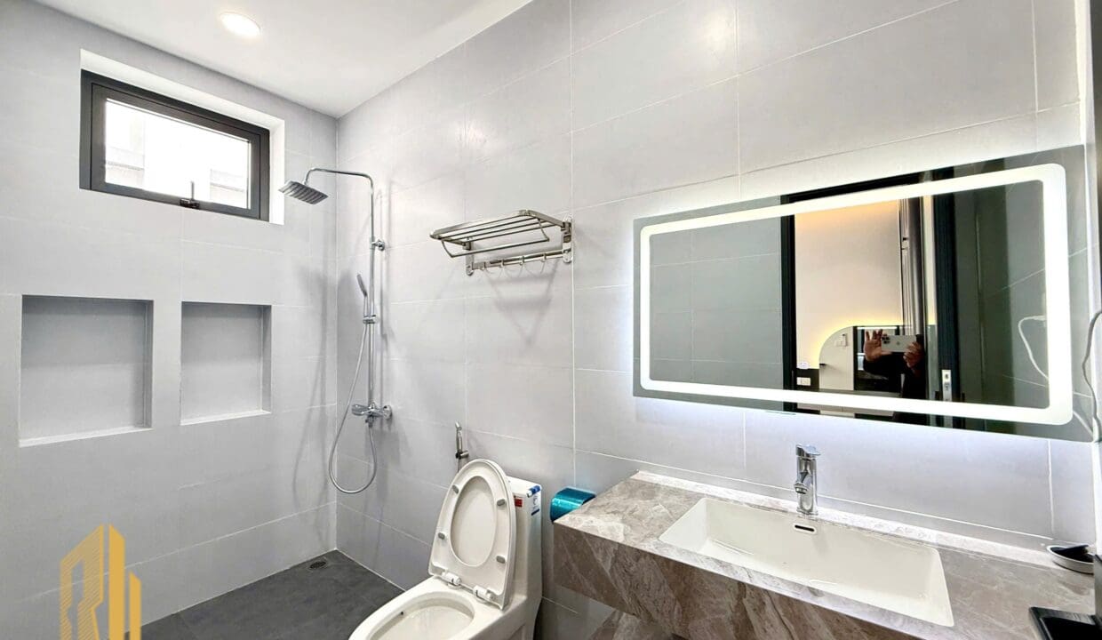 z7238225444943_68875e5be98c9f3a5e67dfbb0d4054b1