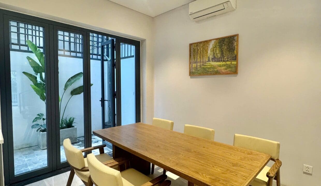 z7270572544641_638ec49f1de68e62969fa633a4d44cca